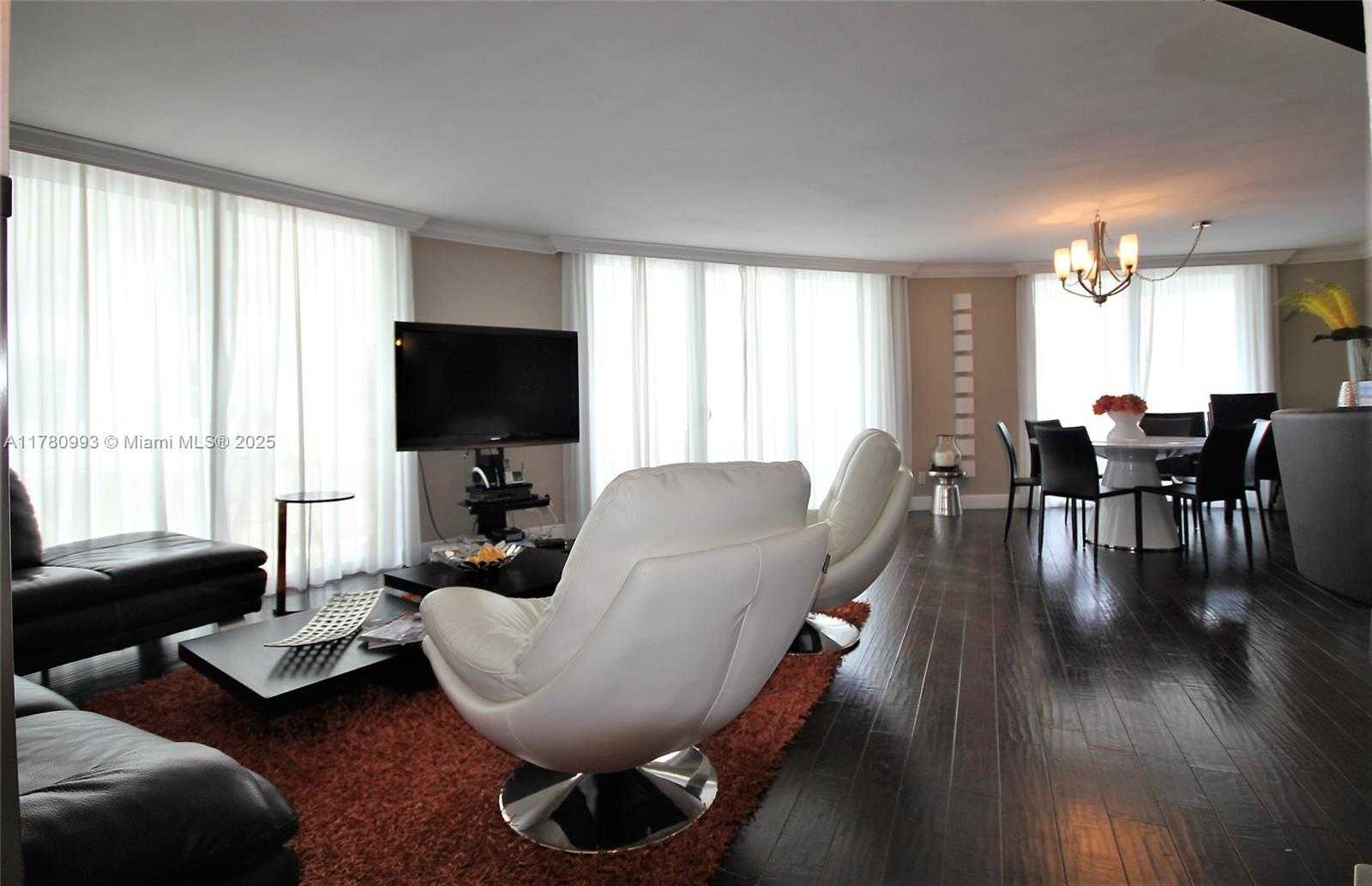 Small Image of 5151 COLLINS AV #924, Miami Beach Number 30