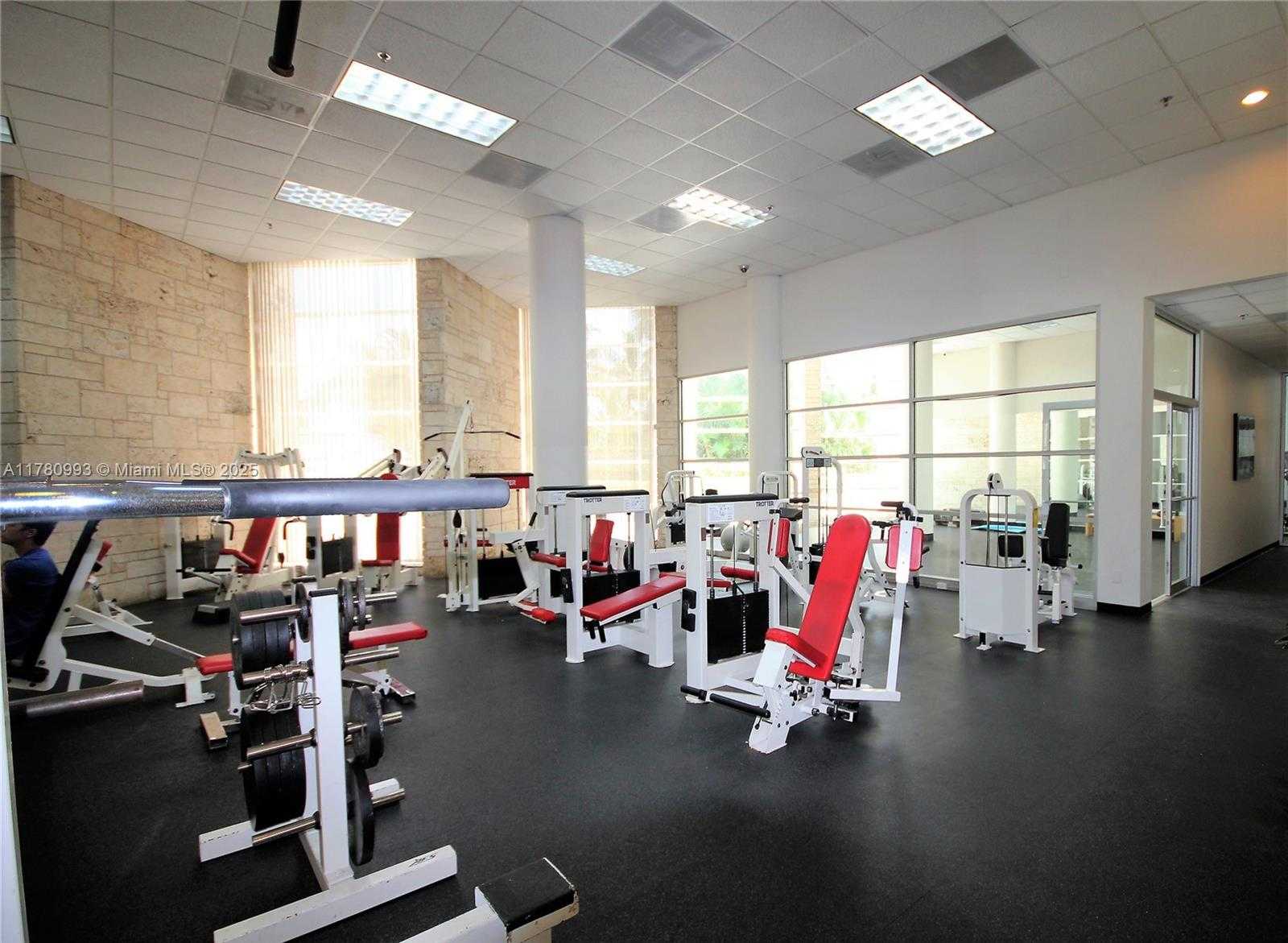 Small Image of 5151 COLLINS AV #924, Miami Beach Number 48