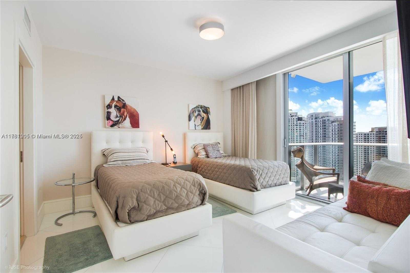 Small Image of 200 BISCAYNE BOULEVARD WAY #3108, Miami Number 17