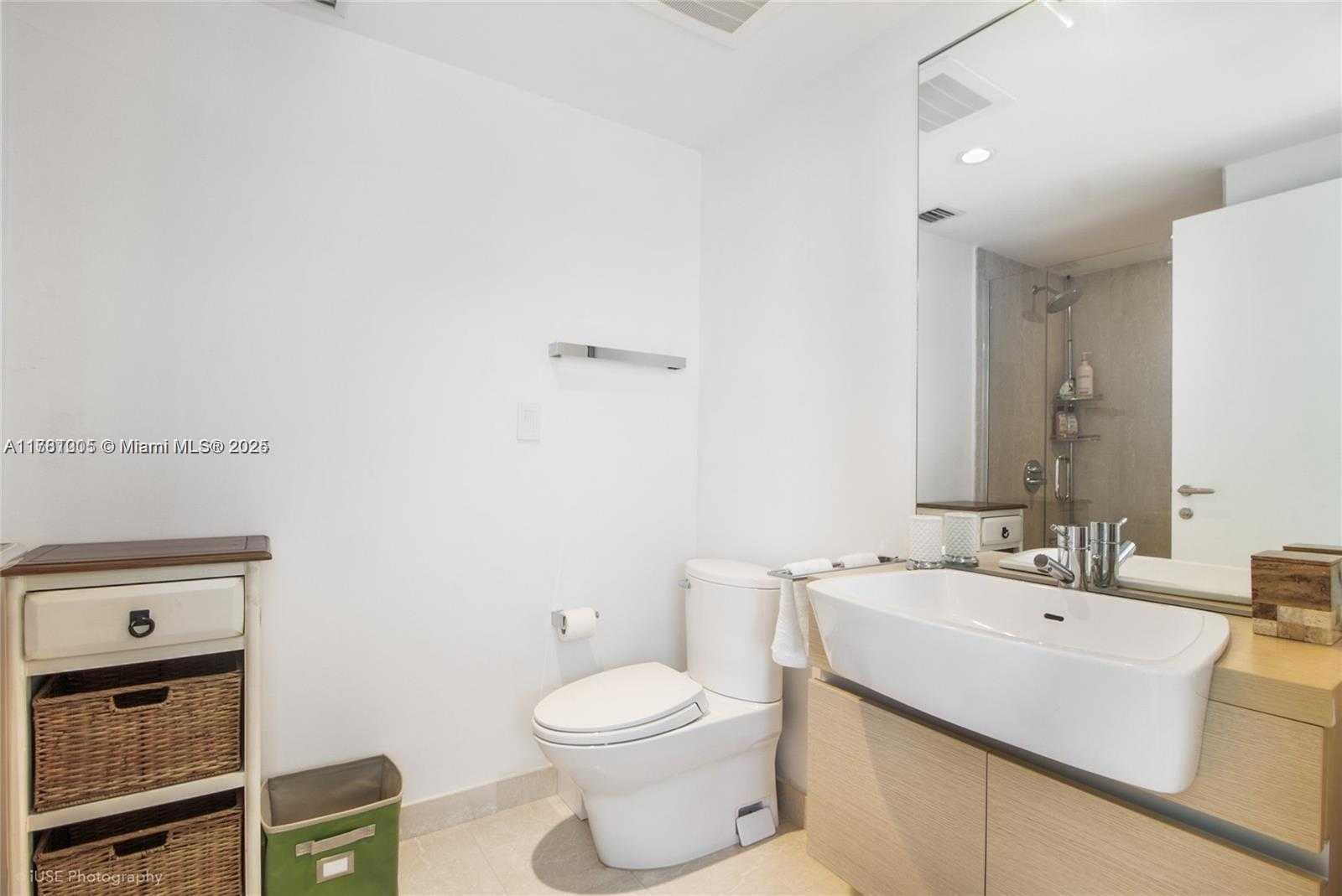 Small Image of 200 BISCAYNE BOULEVARD WAY #3108, Miami Number 18