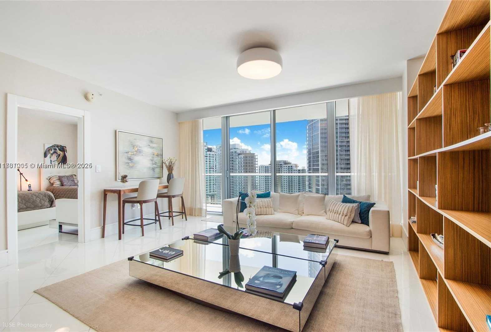 Small Image of 200 BISCAYNE BOULEVARD WAY #3108, Miami Number 3