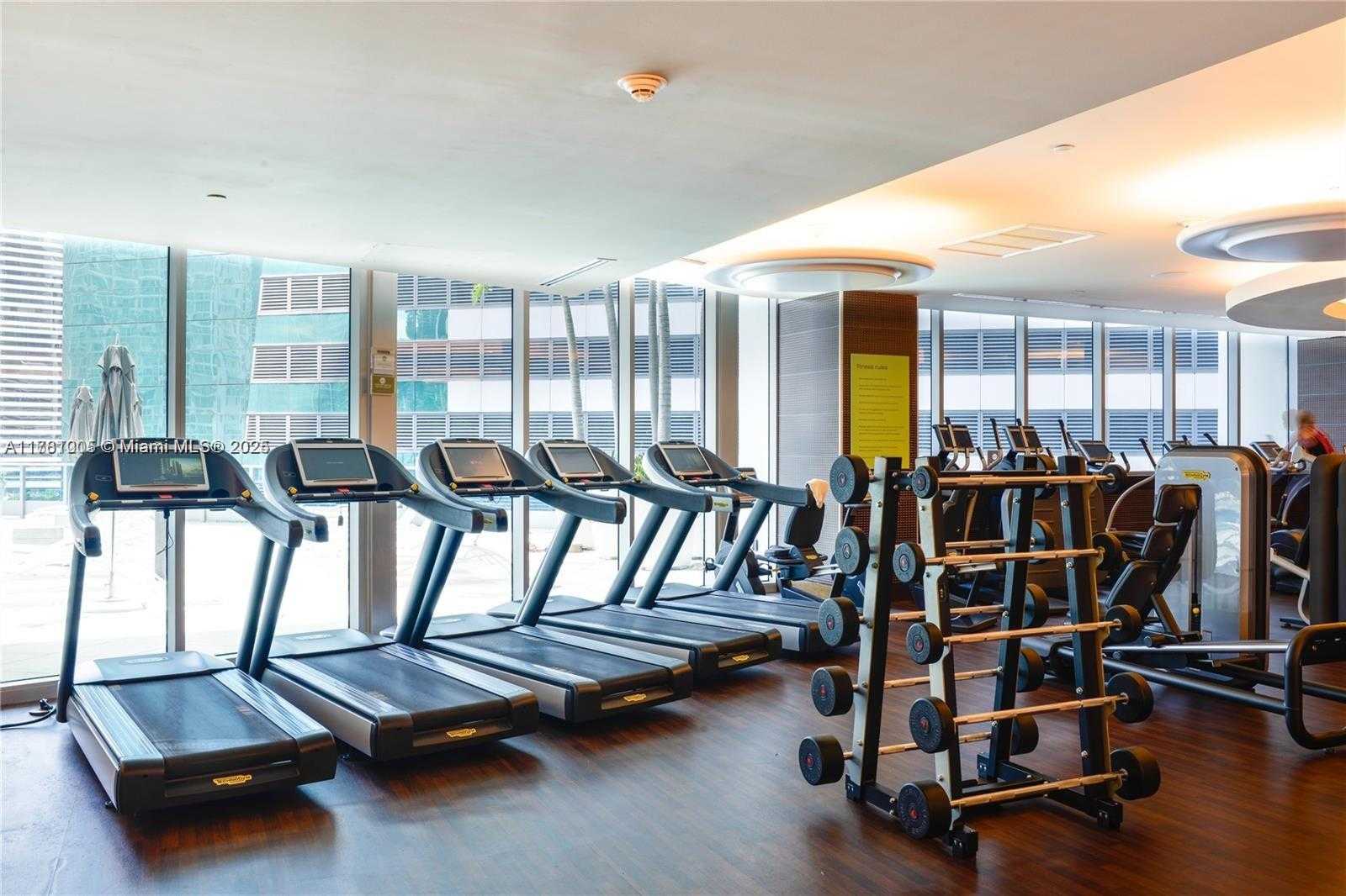 Small Image of 200 BISCAYNE BOULEVARD WAY #3108, Miami Number 30