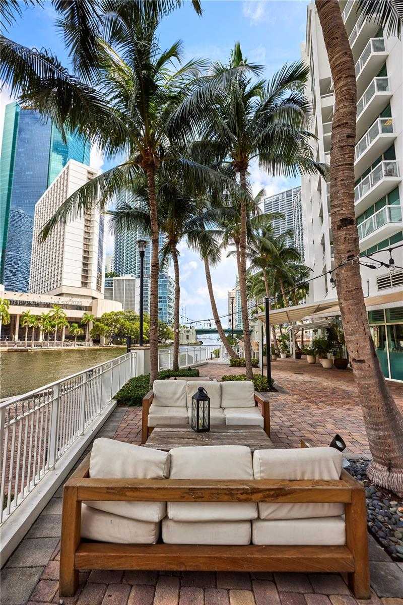 Small Image of 31 SOUTH EAST 5TH ST #3201, Miami Number 30