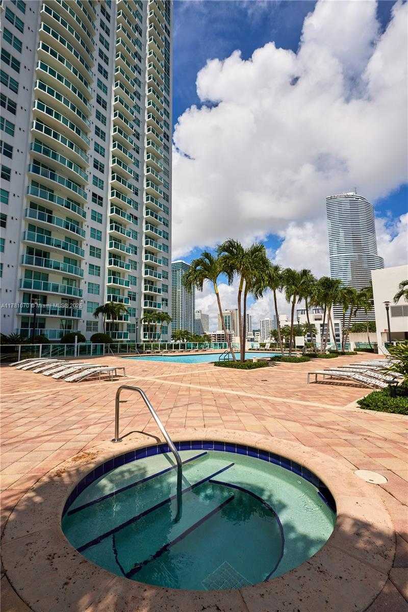 Small Image of 31 SOUTH EAST 5TH ST #3201, Miami Number 36