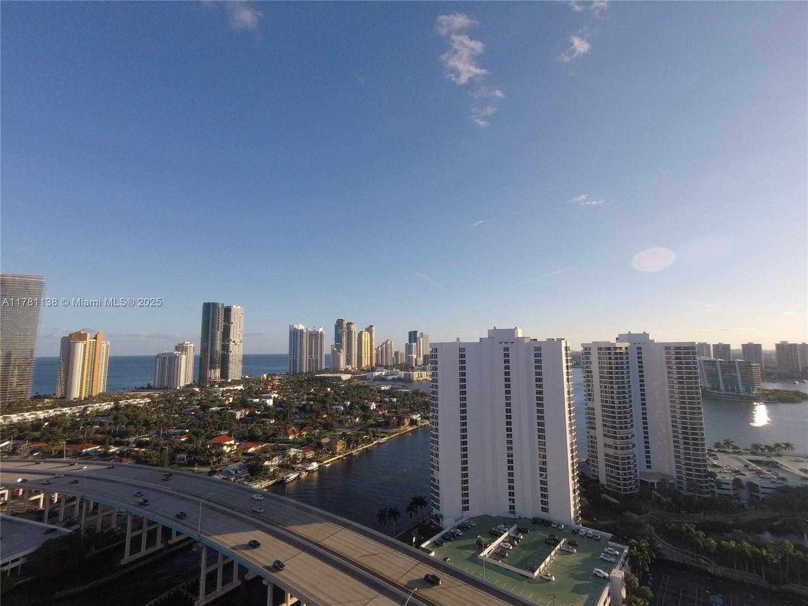 Small Image of 19355 TURNBERRY WAY #27E, Aventura Number 16