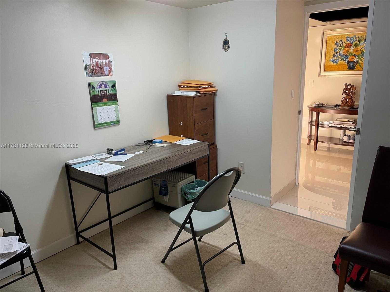 Small Image of 19355 TURNBERRY WAY #27E, Aventura Number 23