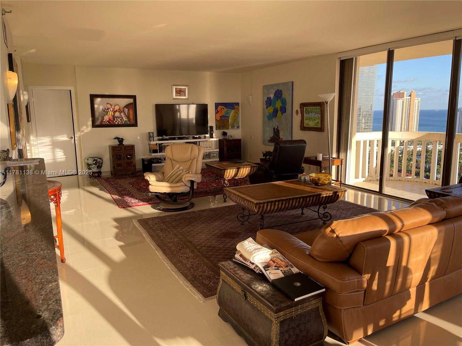 Small Image of 19355 TURNBERRY WAY #27E, Aventura Number 35