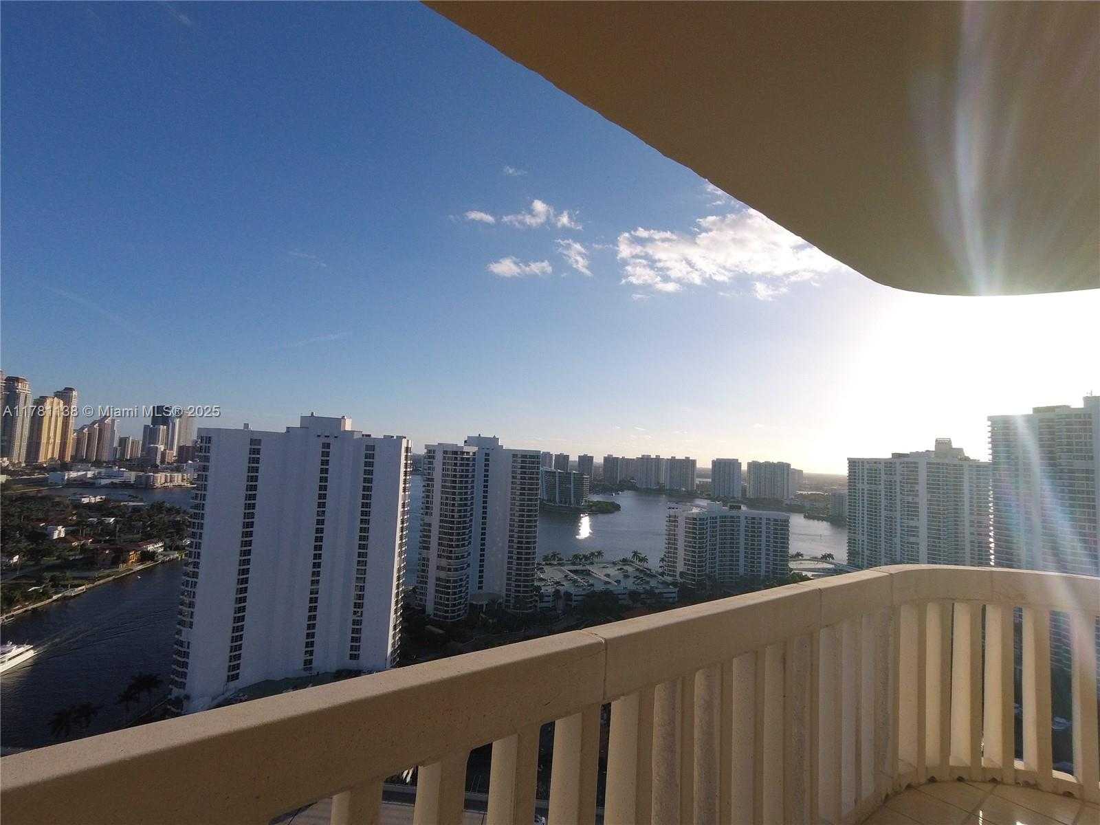 Small Image of 19355 TURNBERRY WAY #27E, Aventura Number 50