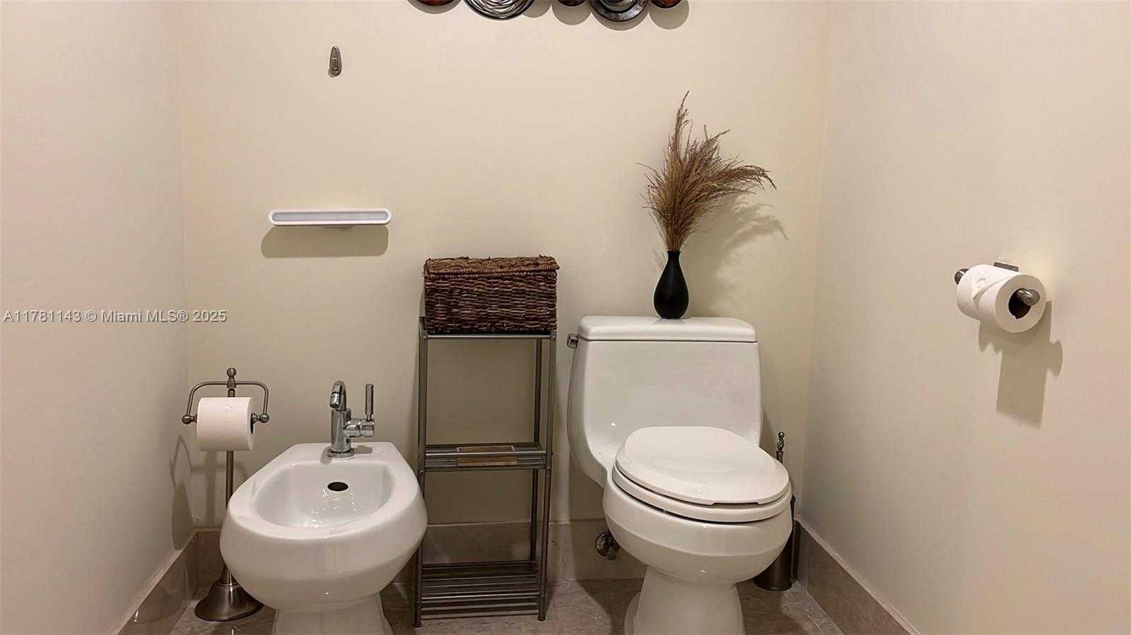 Small Image of 17001 COLLINS AVE #2006, Sunny Isles Beach Number 11