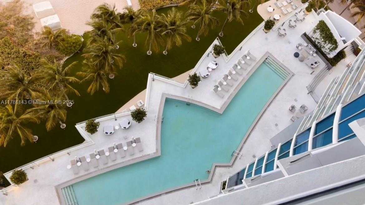 Small Image of 17001 COLLINS AVE #2006, Sunny Isles Beach Number 21