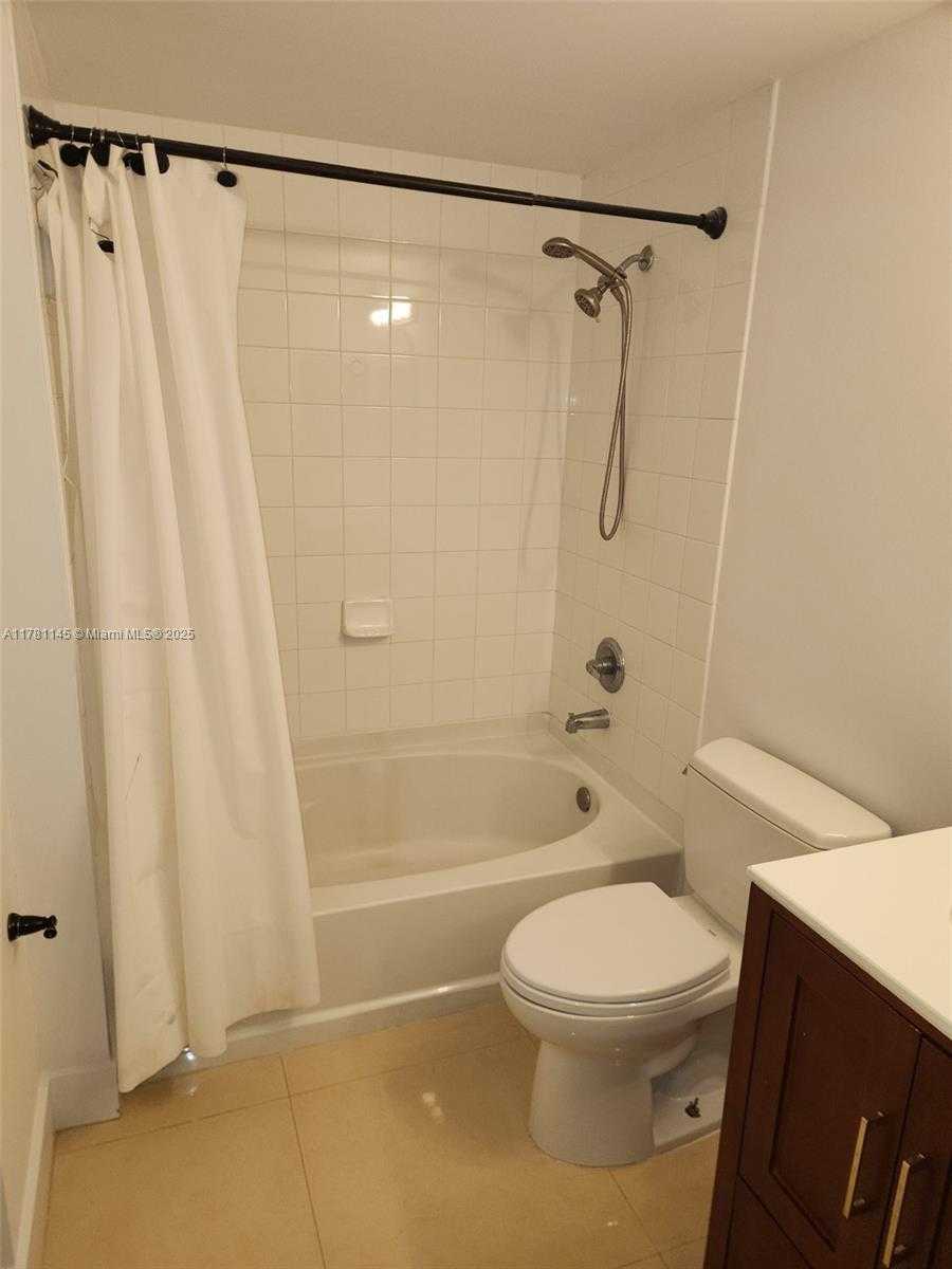 Small Image of 5085 NORTH WEST 7TH ST #1512, Miami Number 19