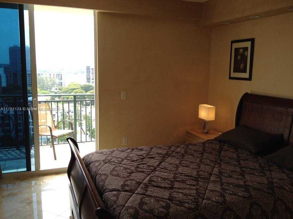 Small Image of 17555 SOUTH WEST ATLANTIC BLVD #PH2, Sunny Isles Beach Number 13