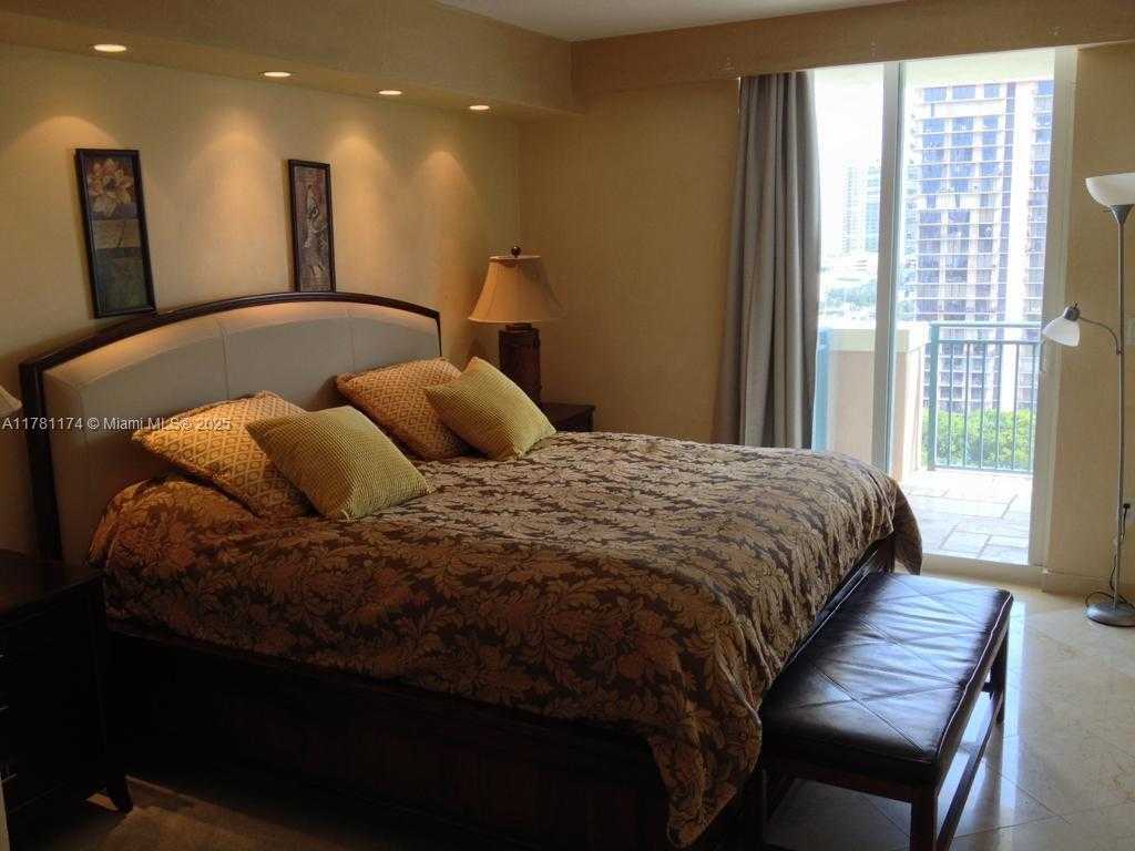 Small Image of 17555 SOUTH WEST ATLANTIC BLVD #PH2, Sunny Isles Beach Number 8