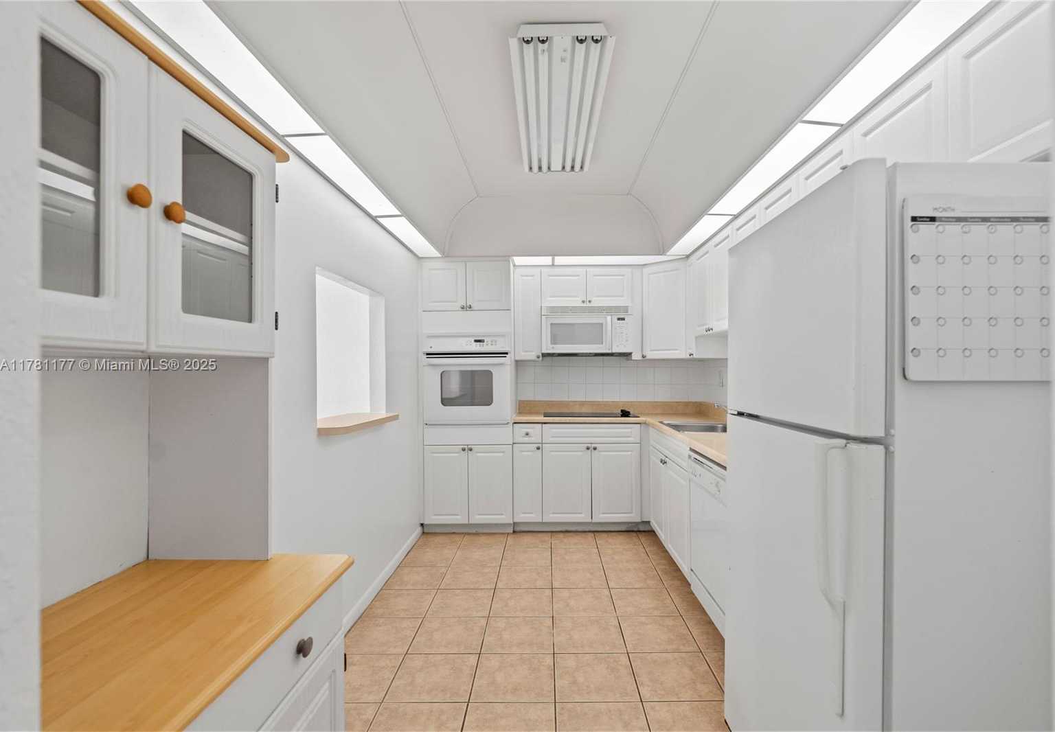 Small Image of 19390 COLLINS AVE #611, Sunny Isles Beach Number 5