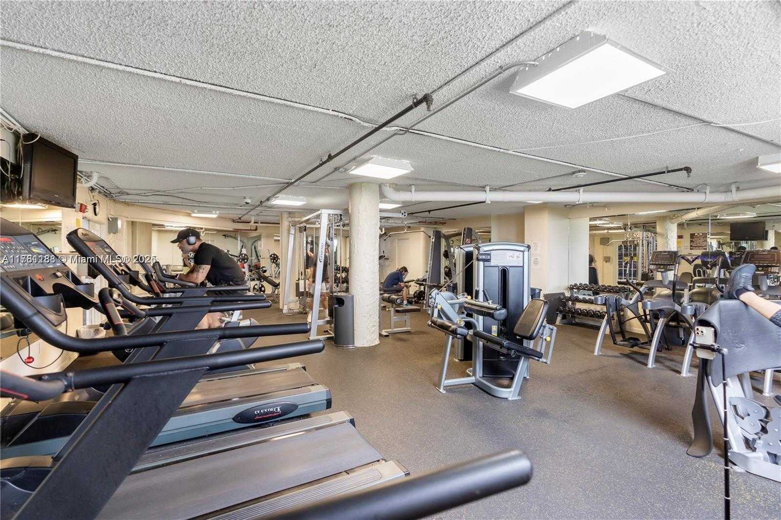 Small Image of 999 BRICKELL BAY DR #1411, Miami Number 11
