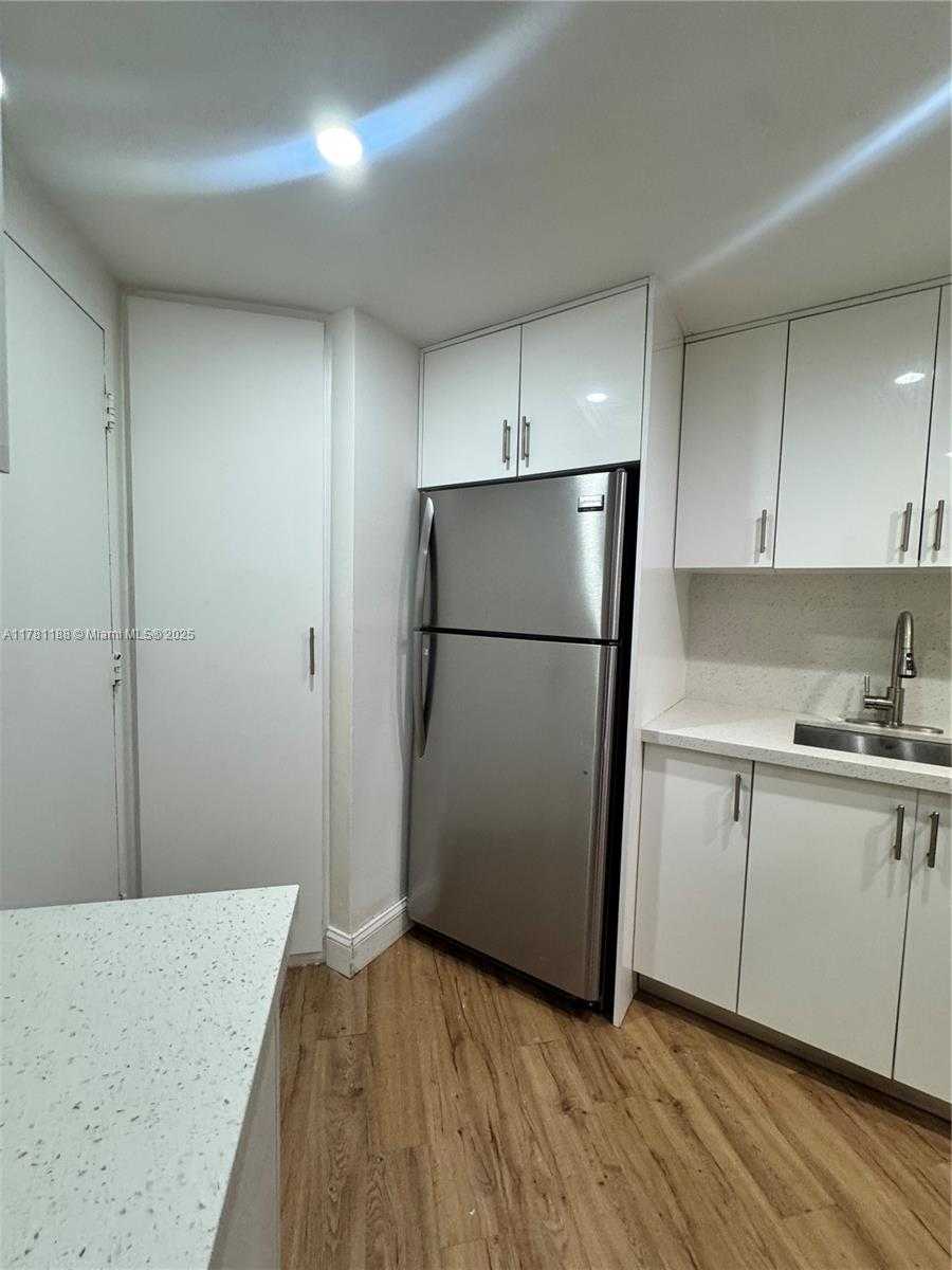 Small Image of 999 BRICKELL BAY DR #1411, Miami Number 39