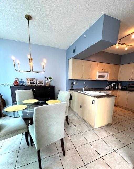 Small Image of 3370 HIDDEN BAY DR #406, Aventura Number 11