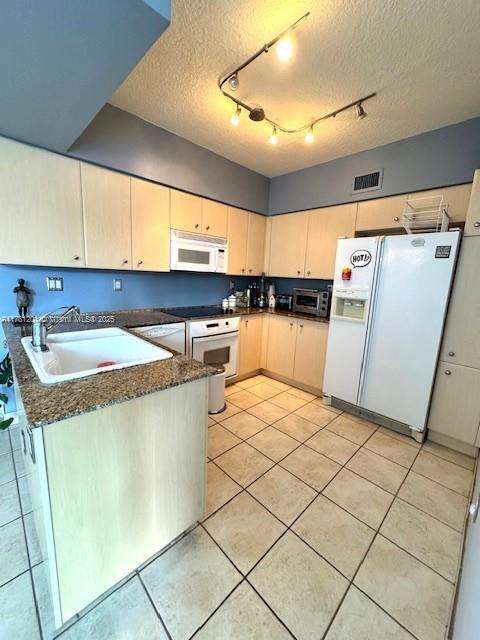 Small Image of 3370 HIDDEN BAY DR #406, Aventura Number 15
