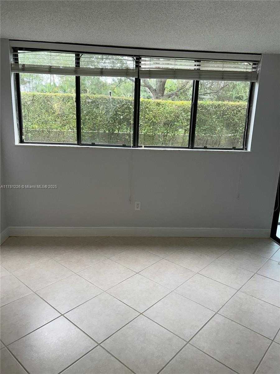 Small Image of 9735 NORTH WEST 52ND ST #117, Doral Number 25