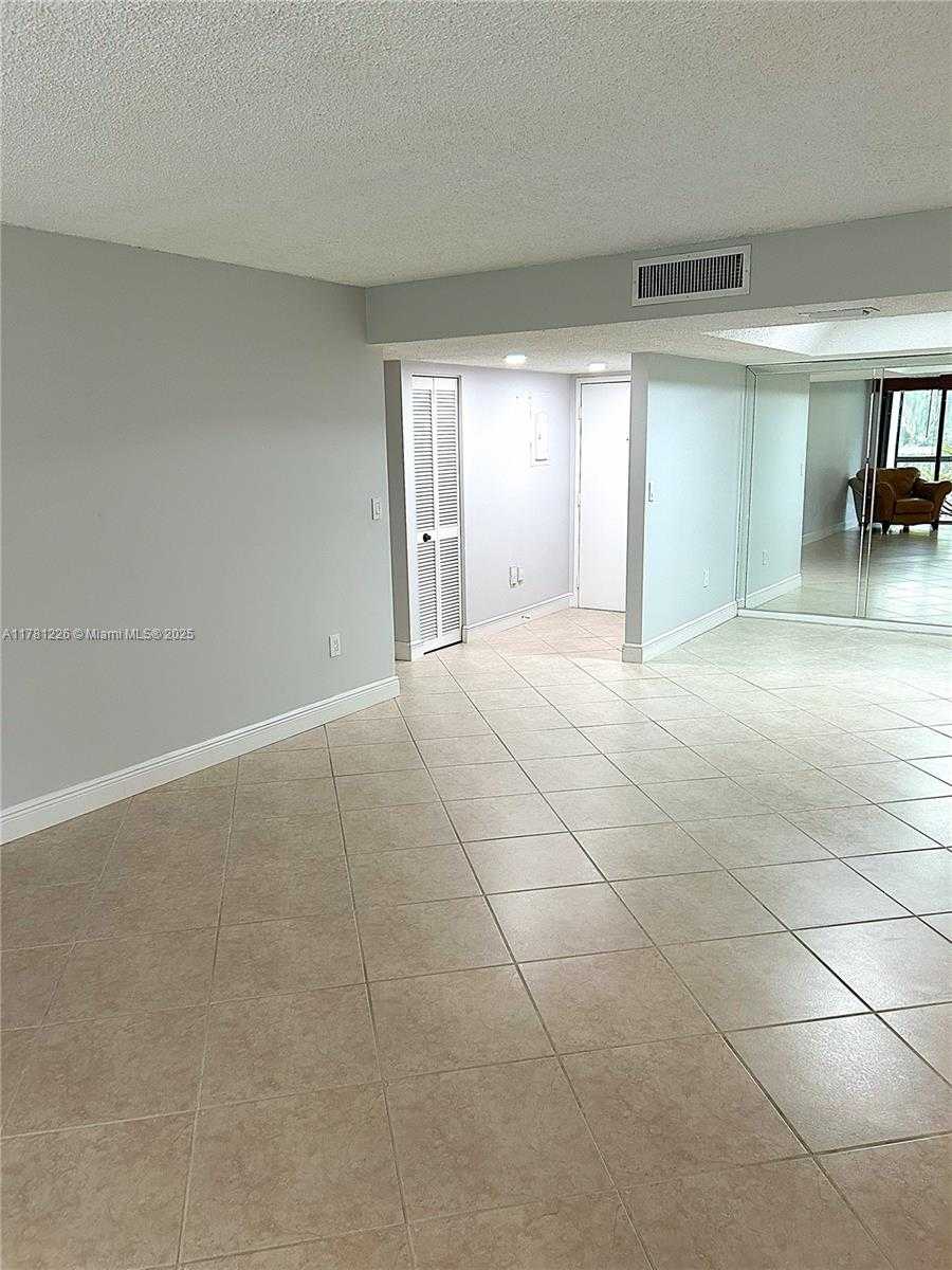 Small Image of 9735 NORTH WEST 52ND ST #117, Doral Number 3