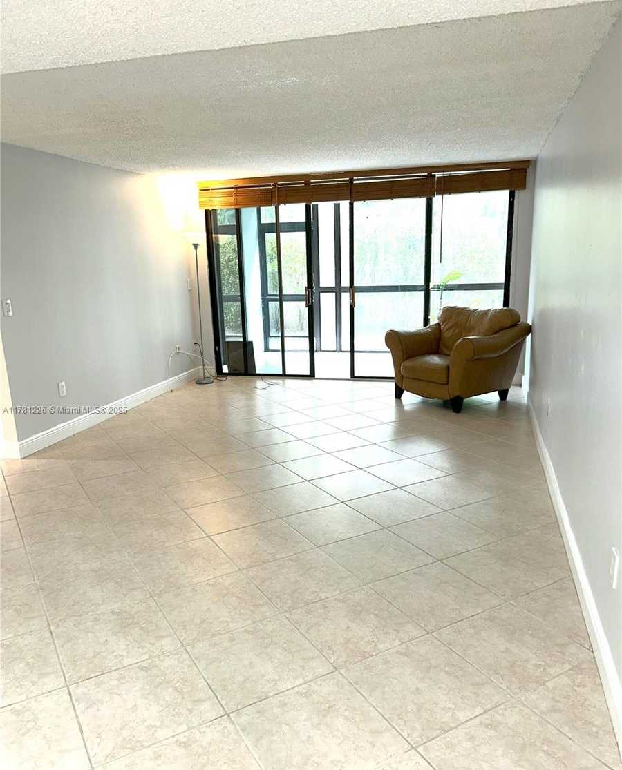 Small Image of 9735 NORTH WEST 52ND ST #117, Doral Number 5