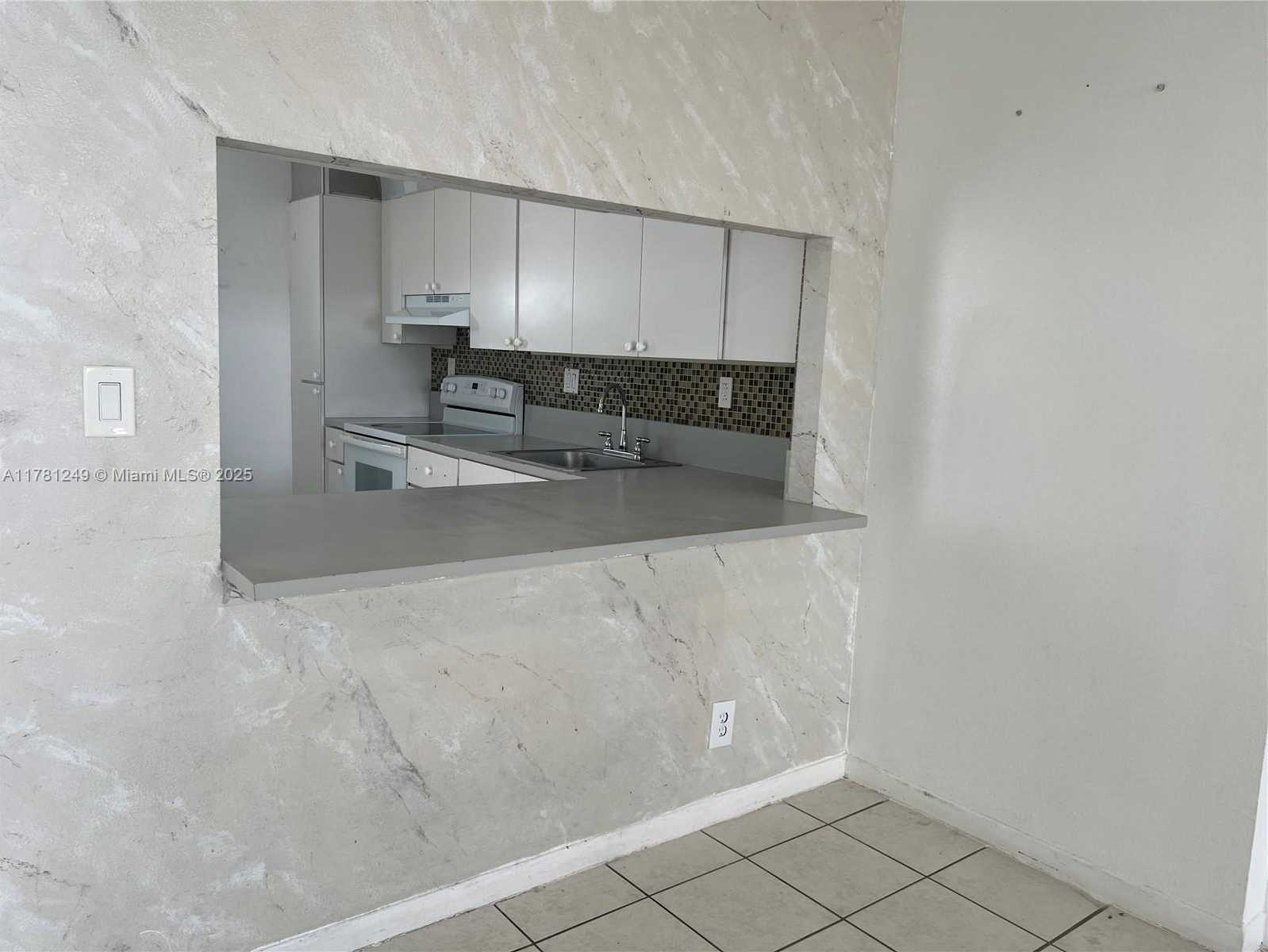 Small Image of 2903 NORTH MIAMI BEACH BLVD #702, North Miami Beach Number 10