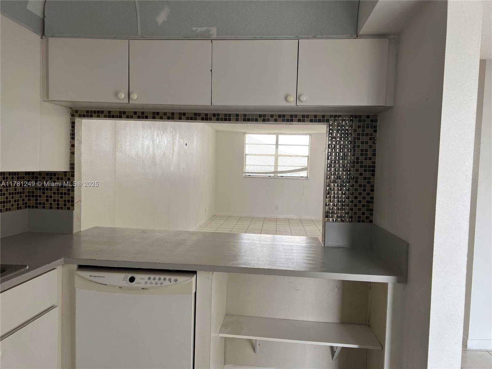 Small Image of 2903 NORTH MIAMI BEACH BLVD #702, North Miami Beach Number 8