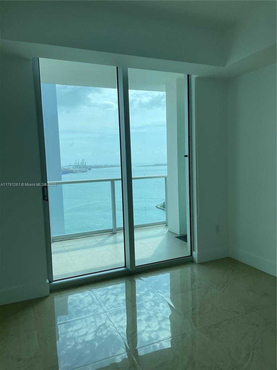 Small Image of 300 SOUTH BISCAYNE BLVD #T-2414, Miami Number 13