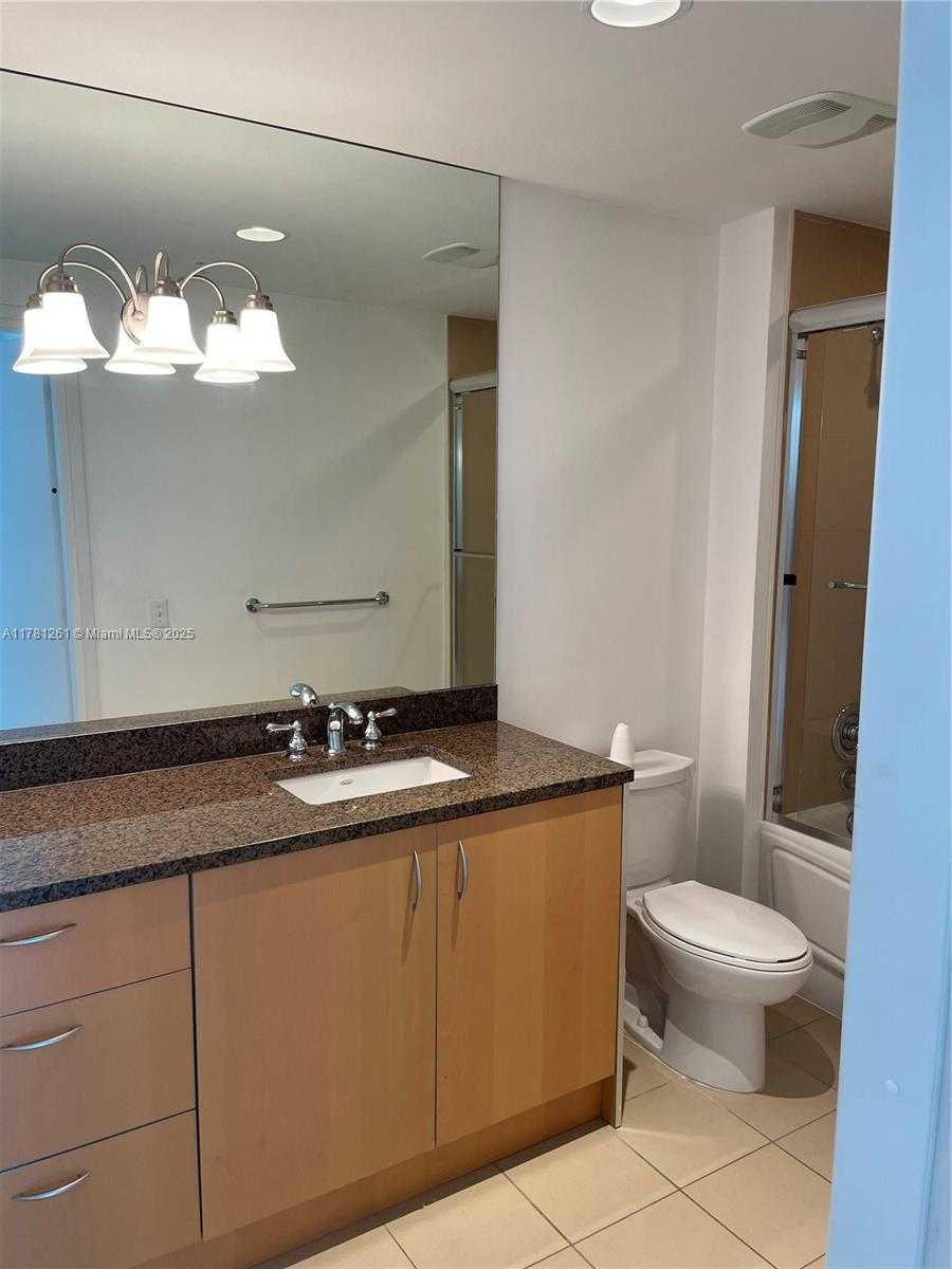 Small Image of 300 SOUTH BISCAYNE BLVD #T-2414, Miami Number 14
