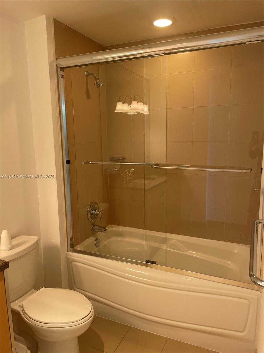 Small Image of 300 SOUTH BISCAYNE BLVD #T-2414, Miami Number 22
