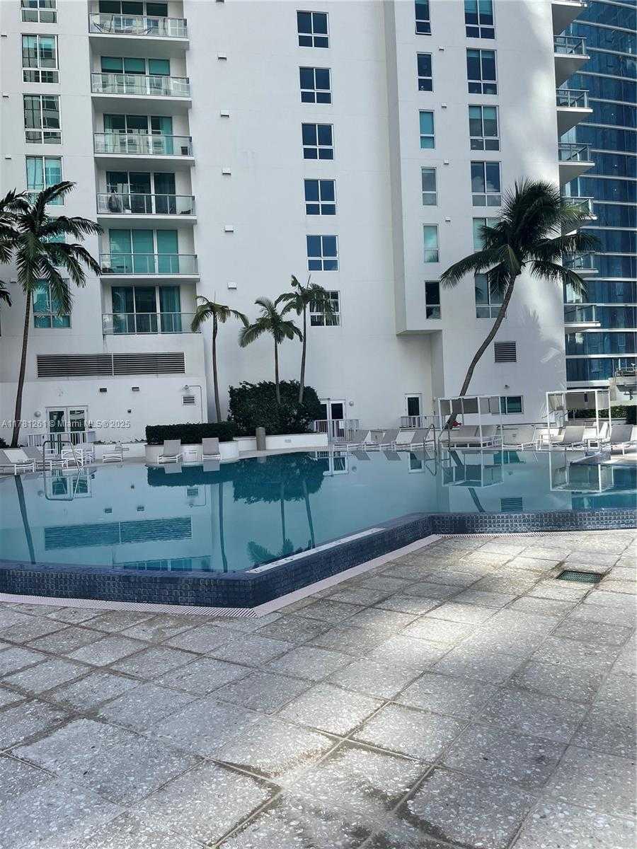 Small Image of 300 SOUTH BISCAYNE BLVD #T-2414, Miami Number 25