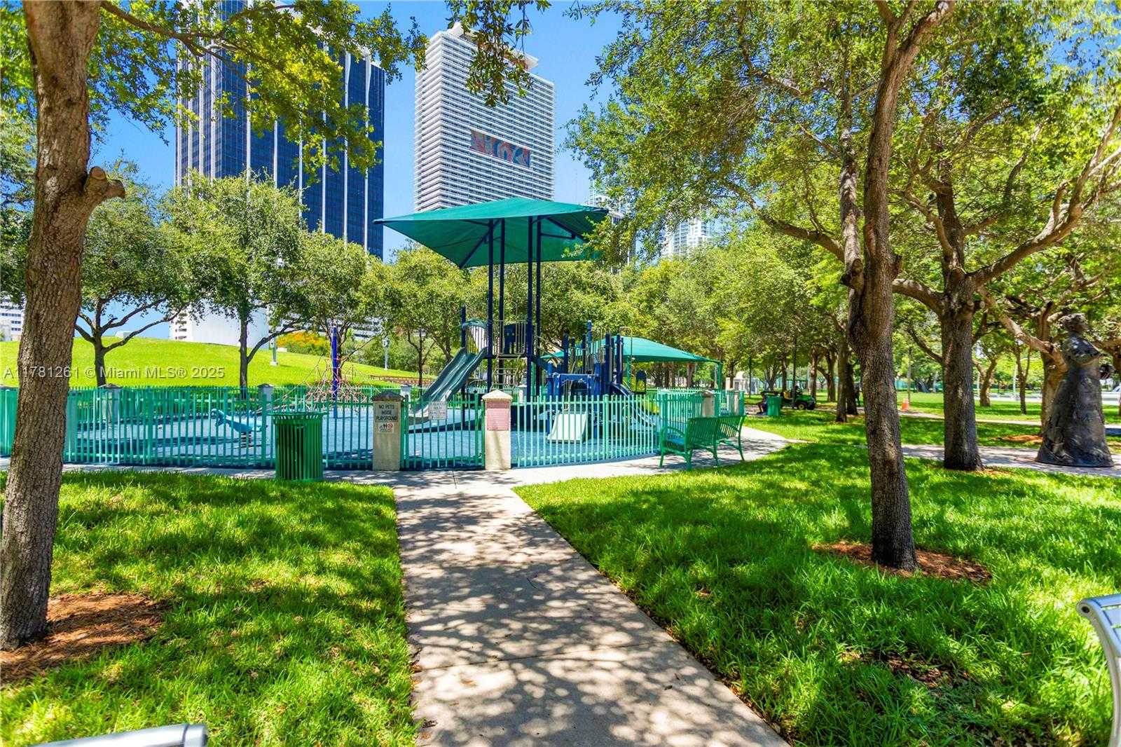 Small Image of 300 SOUTH BISCAYNE BLVD #T-2414, Miami Number 42