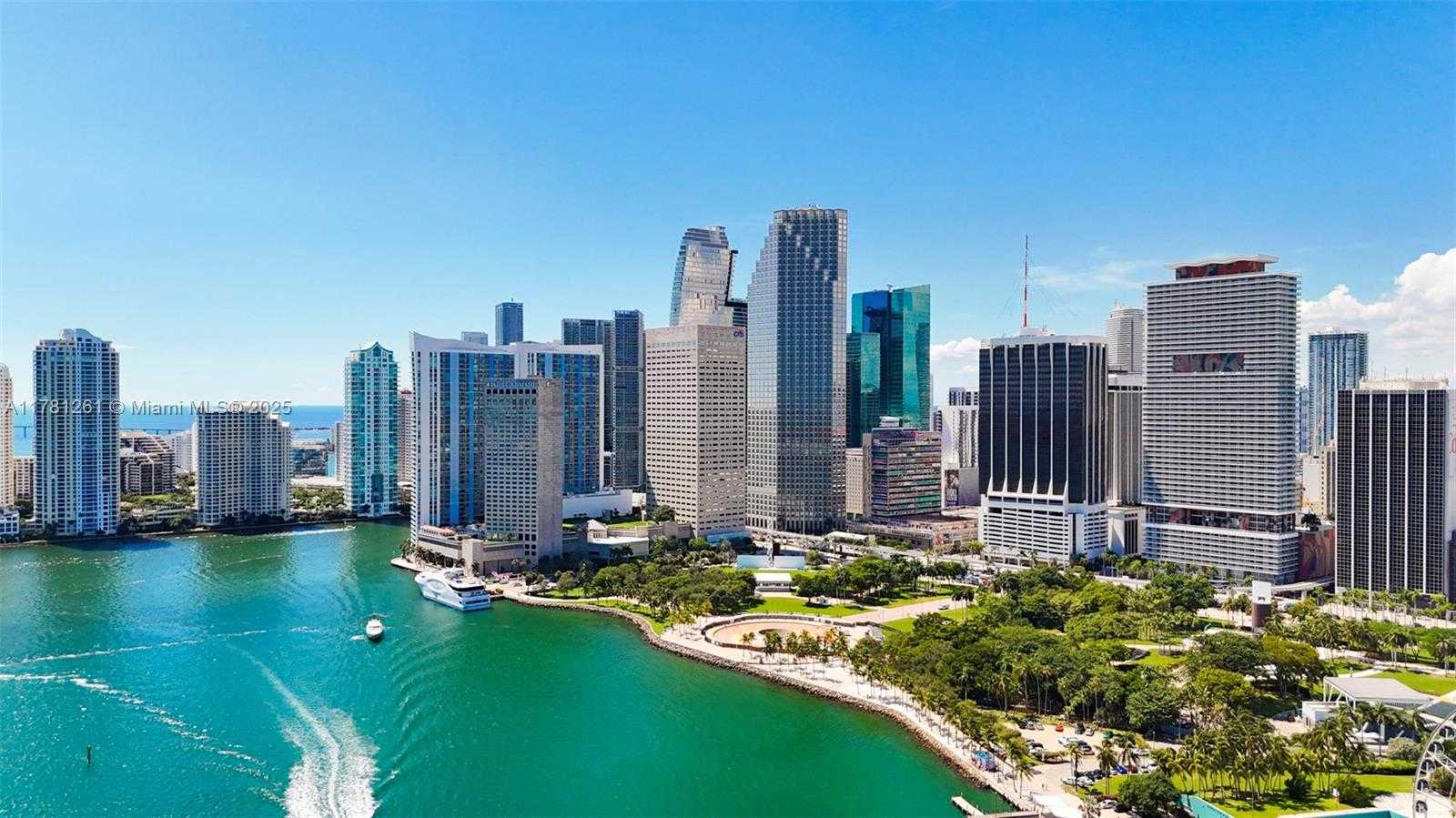 Small Image of 300 SOUTH BISCAYNE BLVD #T-2414, Miami Number 54