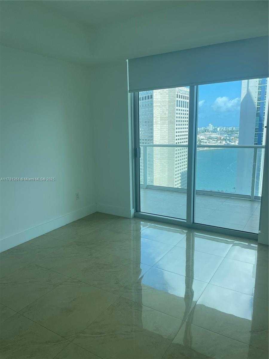 Small Image of 300 SOUTH BISCAYNE BLVD #T-2414, Miami Number 7