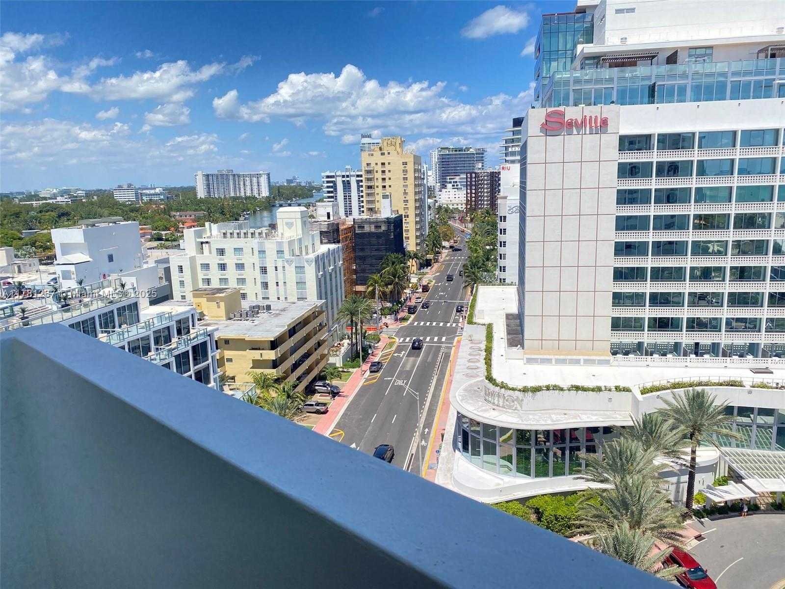 Small Image of 2899 COLLINS AVE #1401, Miami Beach Number 14