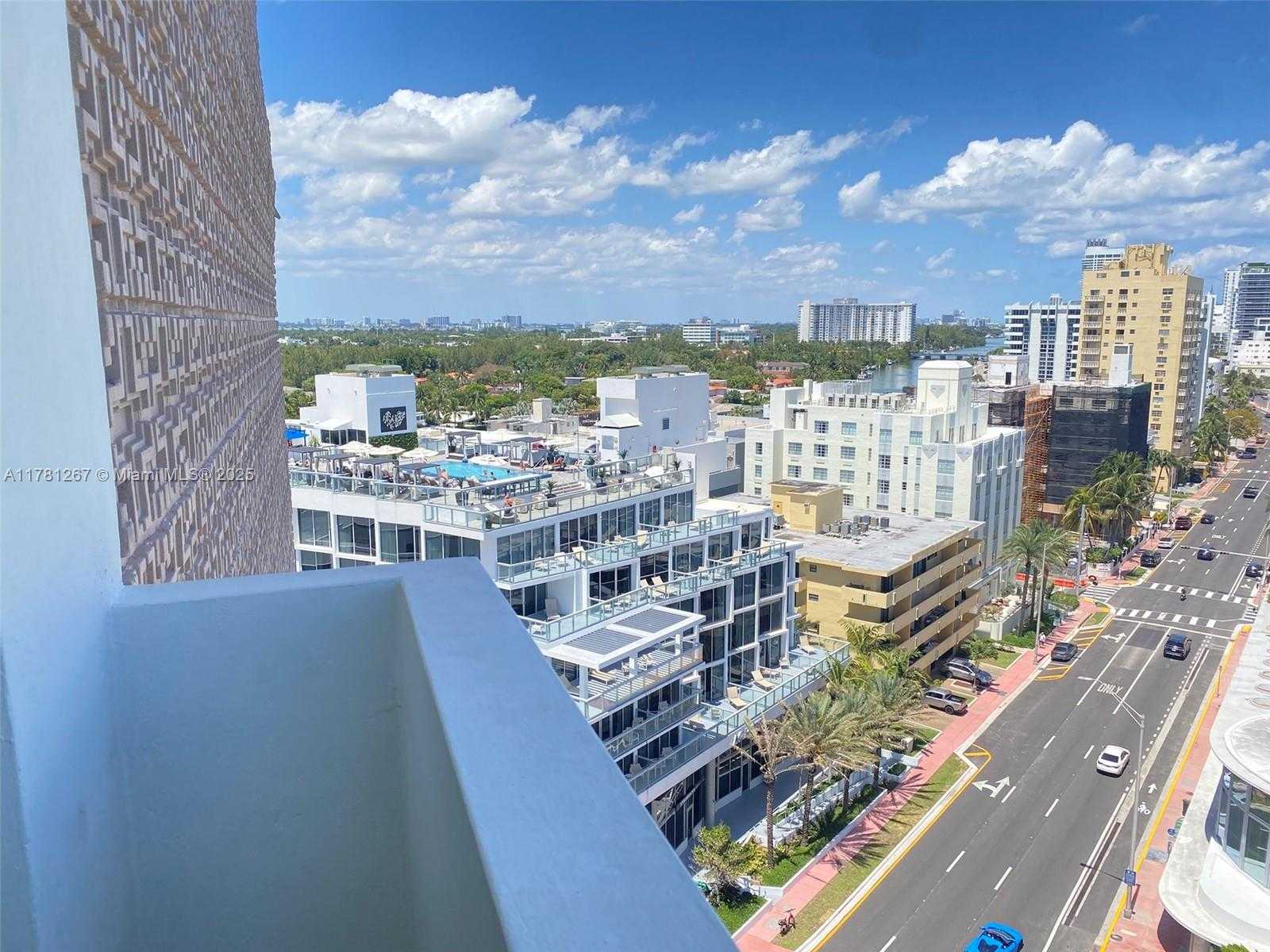 Small Image of 2899 COLLINS AVE #1401, Miami Beach Number 15