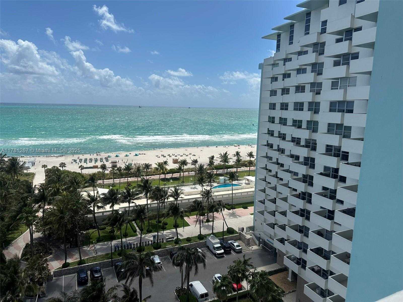 Small Image of 2899 COLLINS AVE #1401, Miami Beach Number 4