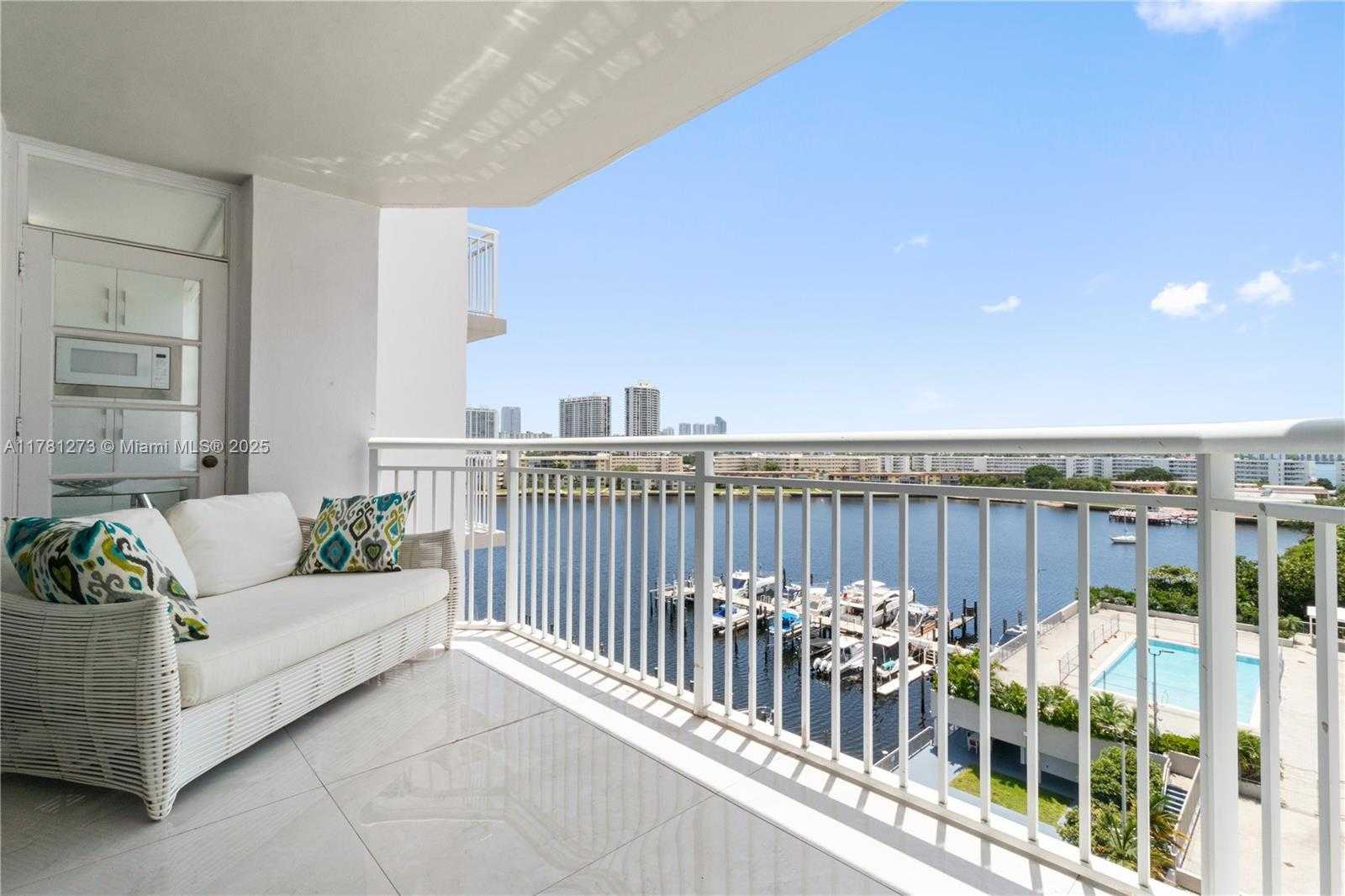 Small Image of 18081 BISCAYNE BLVD #801, Aventura Number 23