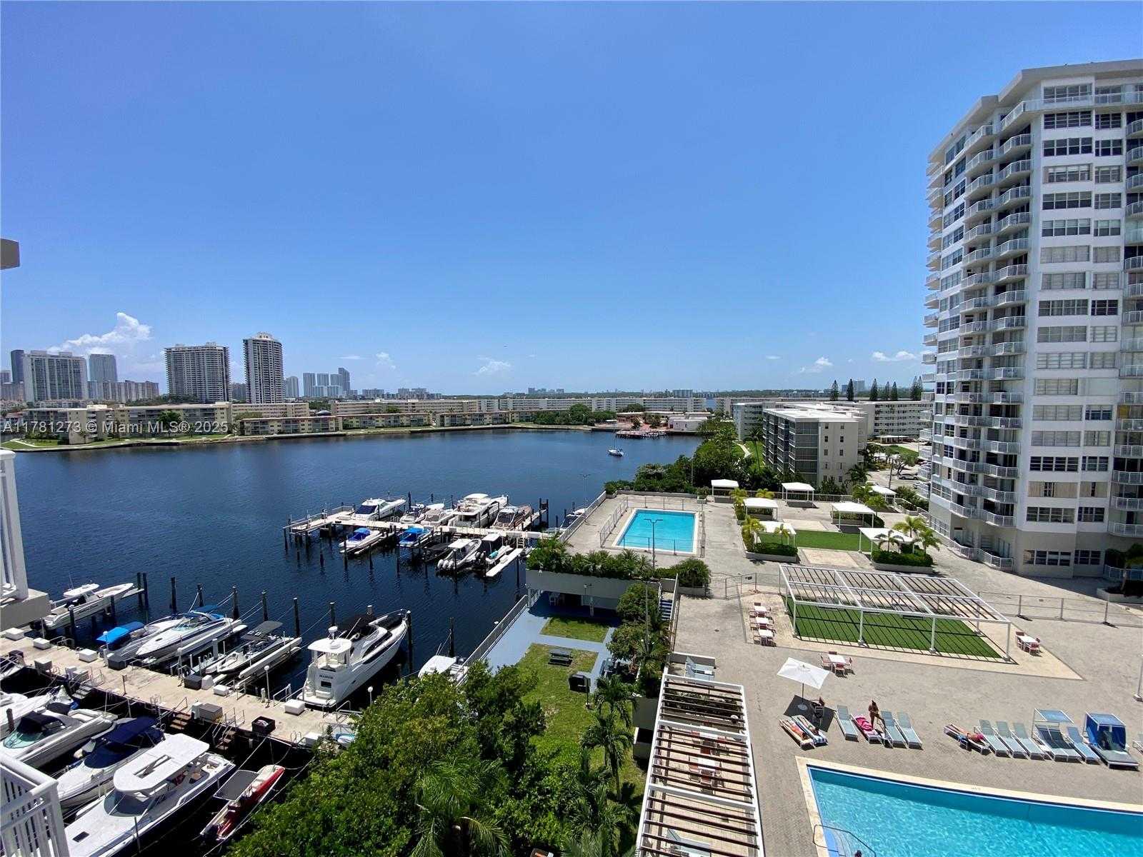 Small Image of 18081 BISCAYNE BLVD #801, Aventura Number 25