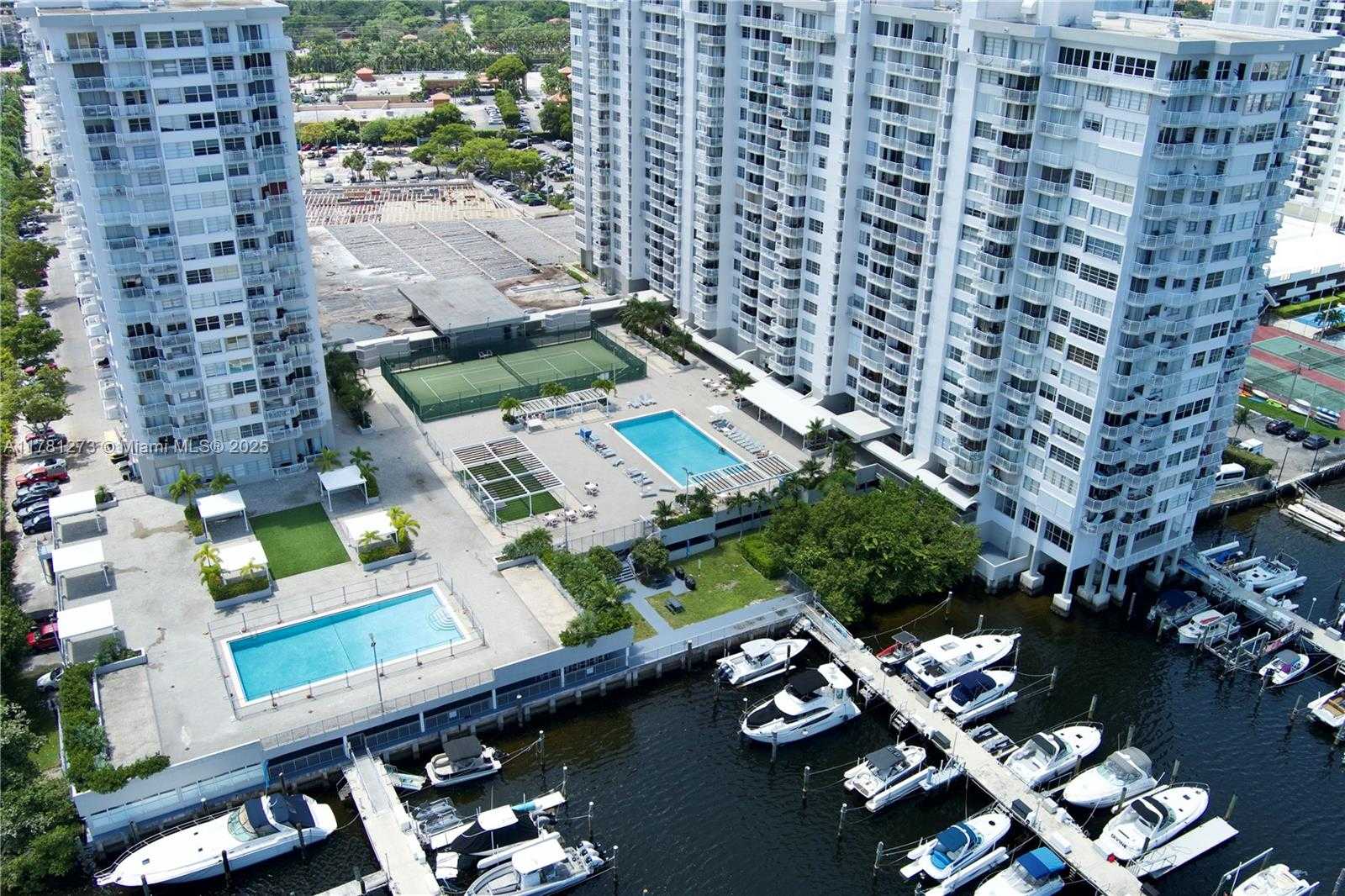 Small Image of 18081 BISCAYNE BLVD #801, Aventura Number 30