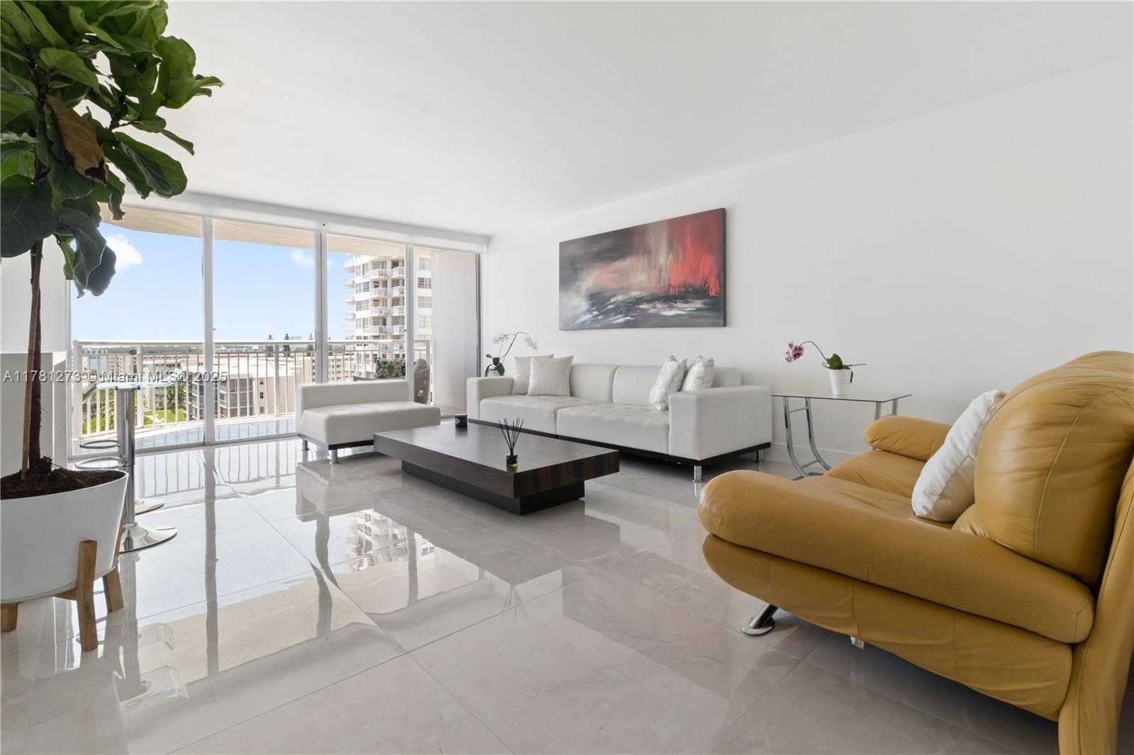 Small Image of 18081 BISCAYNE BLVD #801, Aventura Number 4