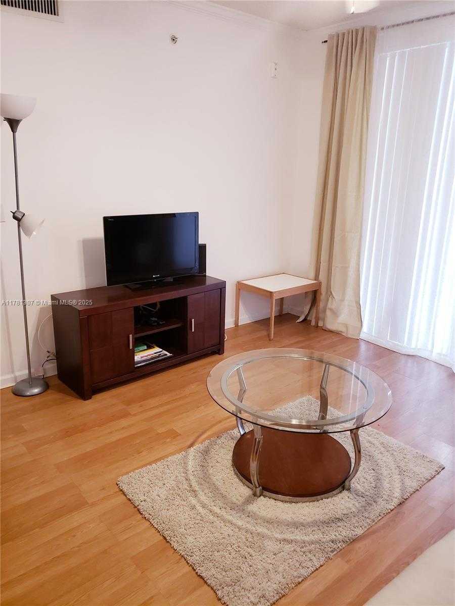 Small Image of 17125 NORTH BAY RD #3403, Sunny Isles Beach Number 3