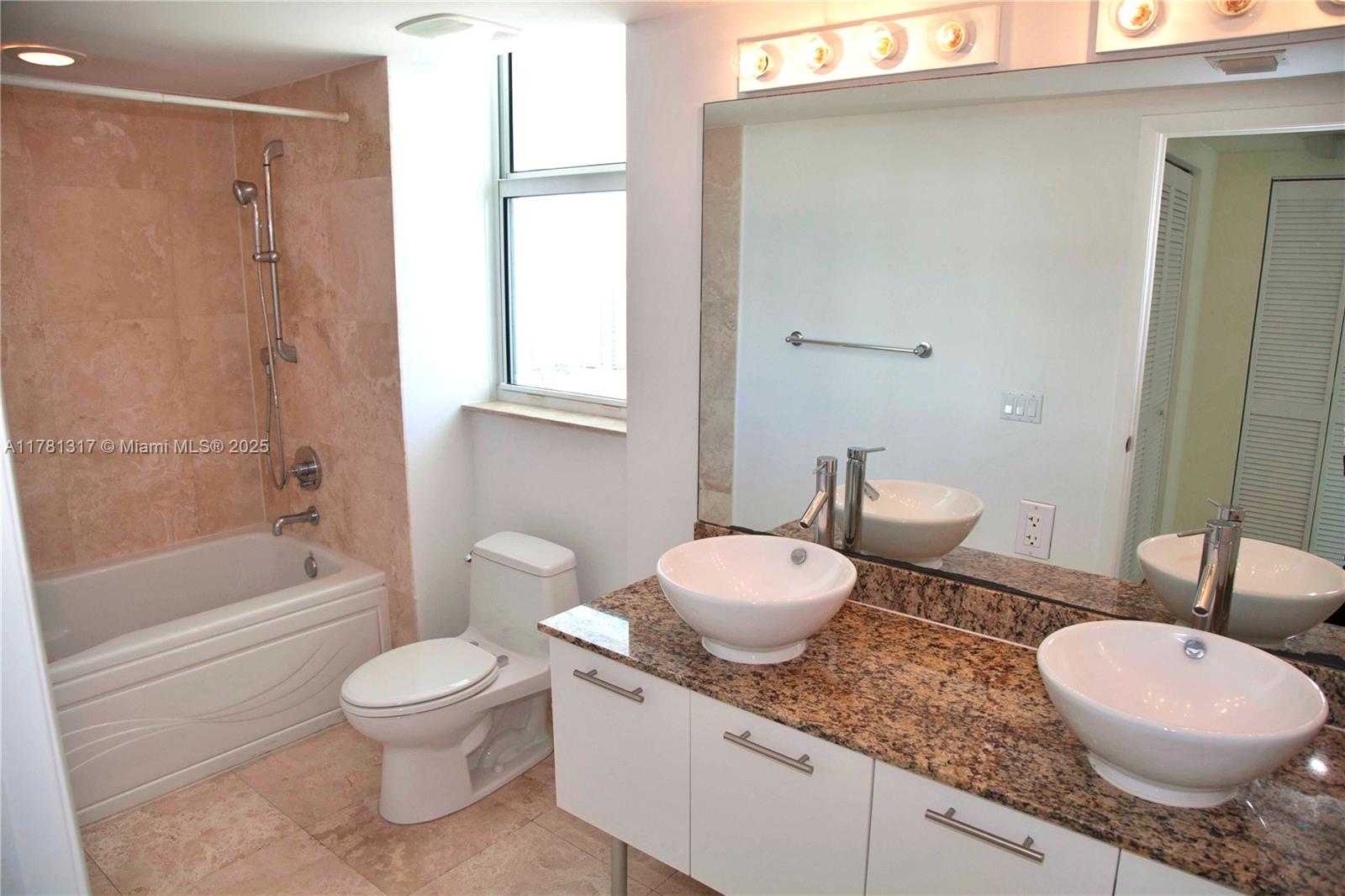 Small Image of 41 SOUTH EAST 5TH ST #1617, Miami Number 13