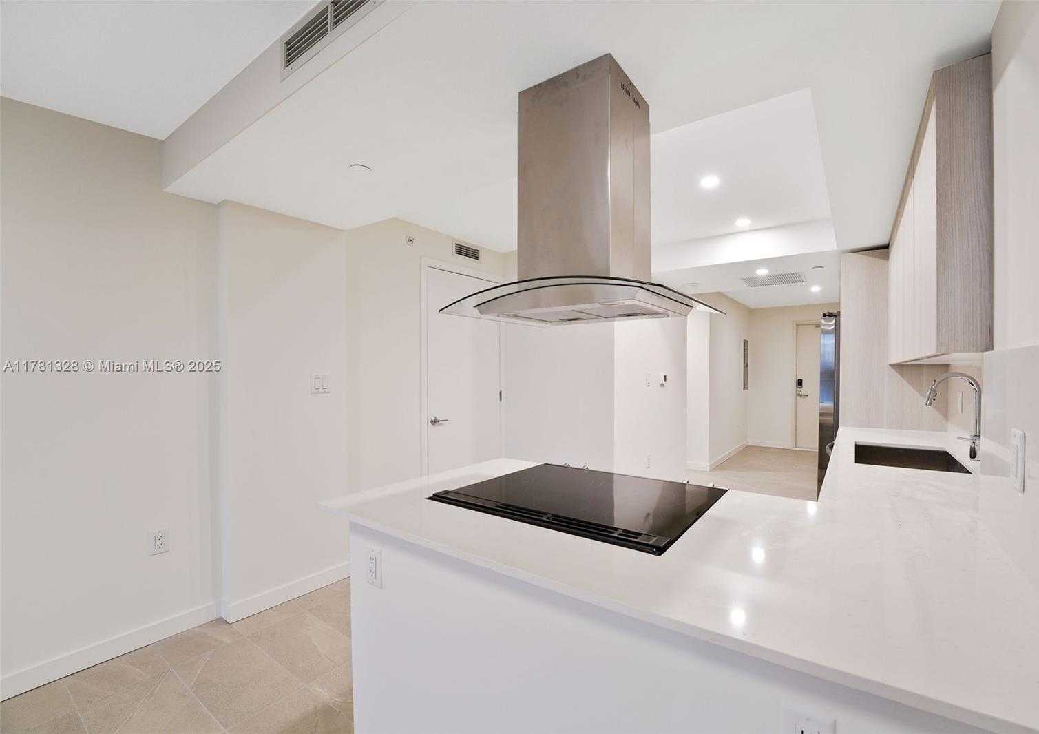 Small Image of 1500 BAY RD #N-0205, Miami Beach Number 13