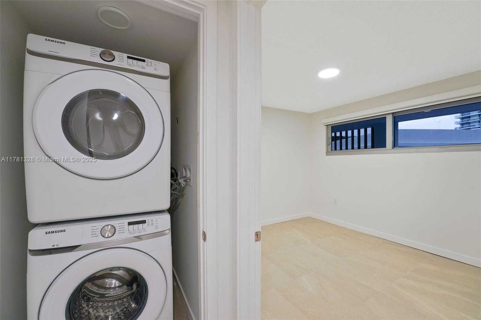 Small Image of 1500 BAY RD #N-0205, Miami Beach Number 28