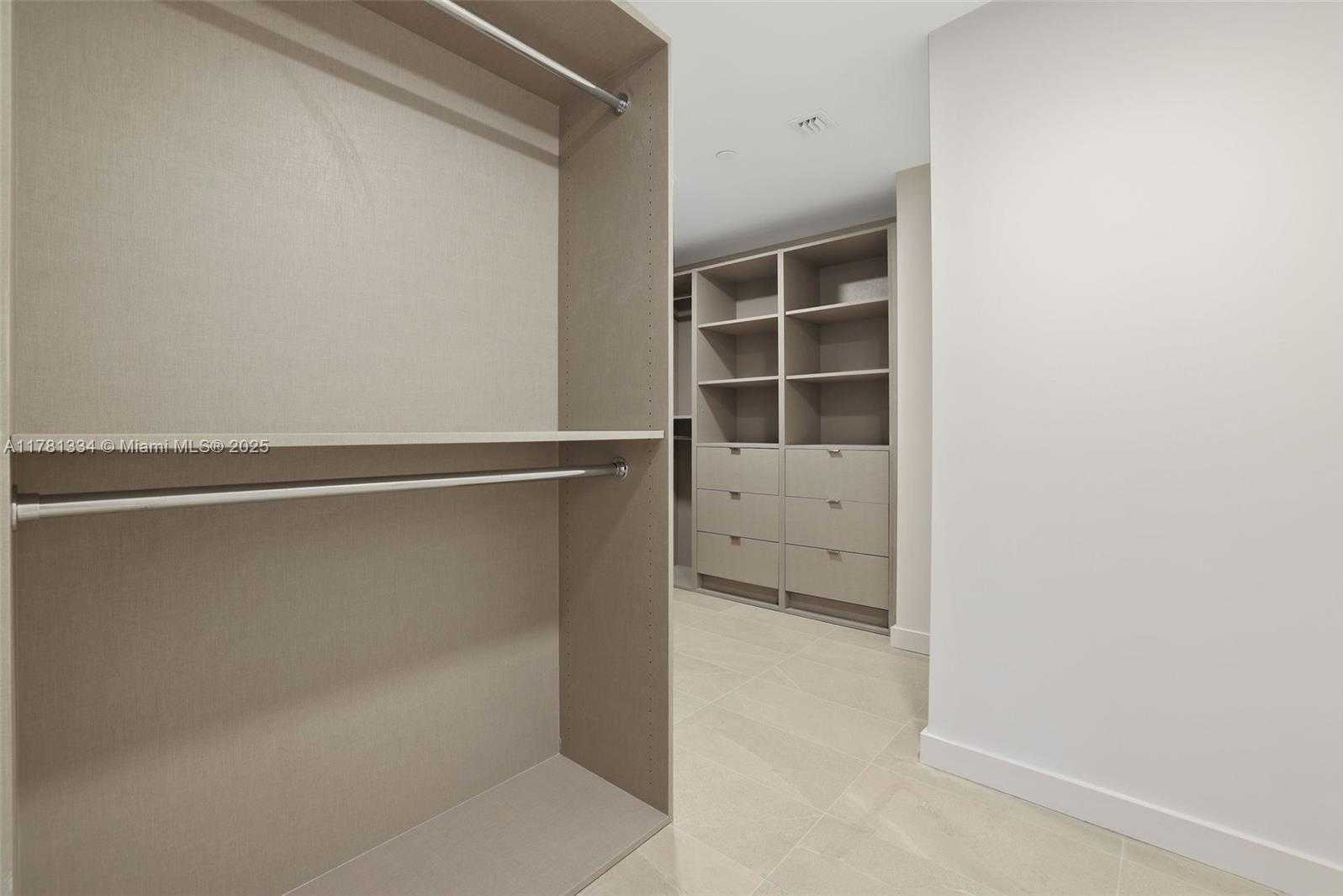 Small Image of 1500 BAY RD #N-0206, Miami Beach Number 13