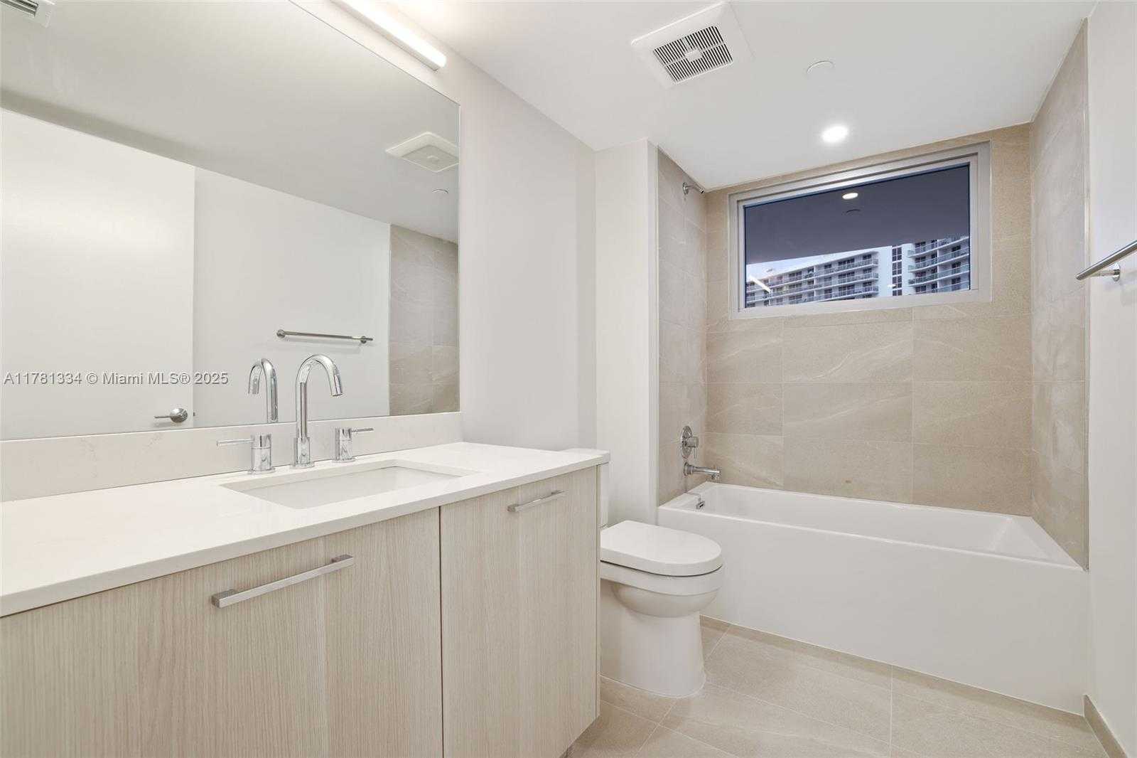 Small Image of 1500 BAY RD #N-0206, Miami Beach Number 21