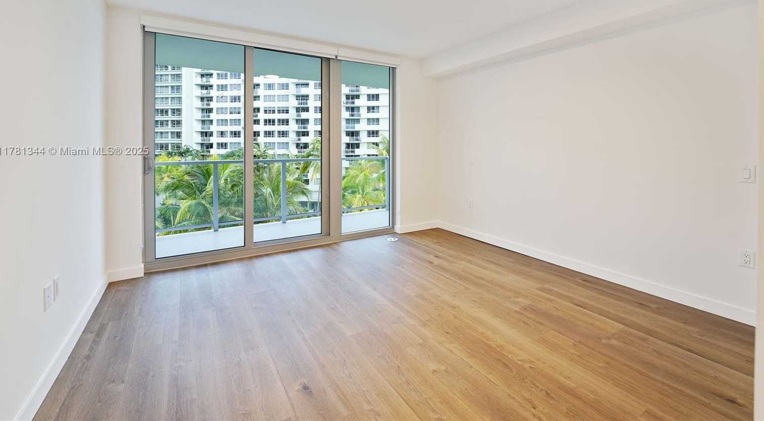 Small Image of 1500 BAY RD #N-0717, Miami Beach Number 26