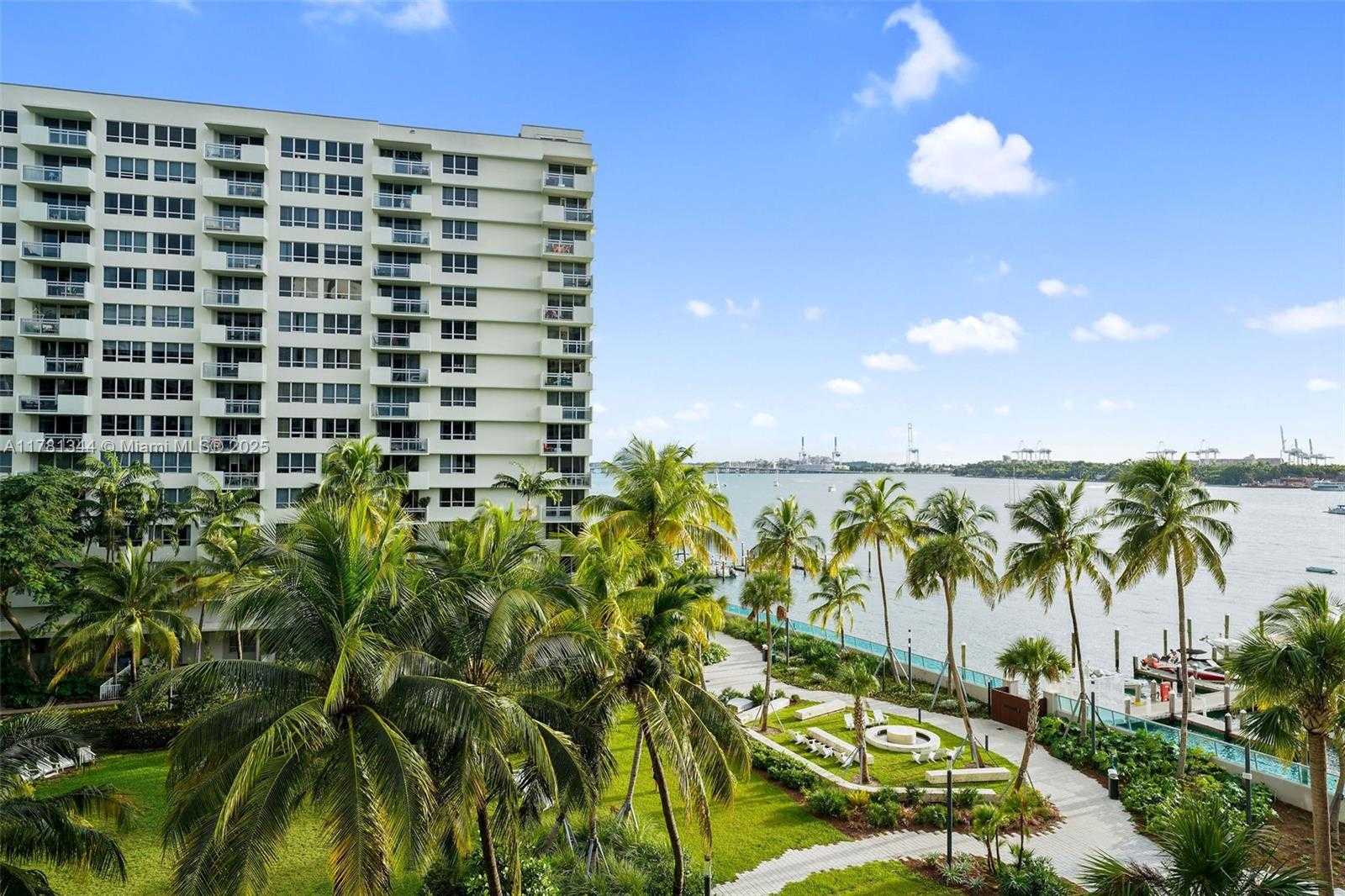 Small Image of 1500 BAY RD #N-0717, Miami Beach Number 9