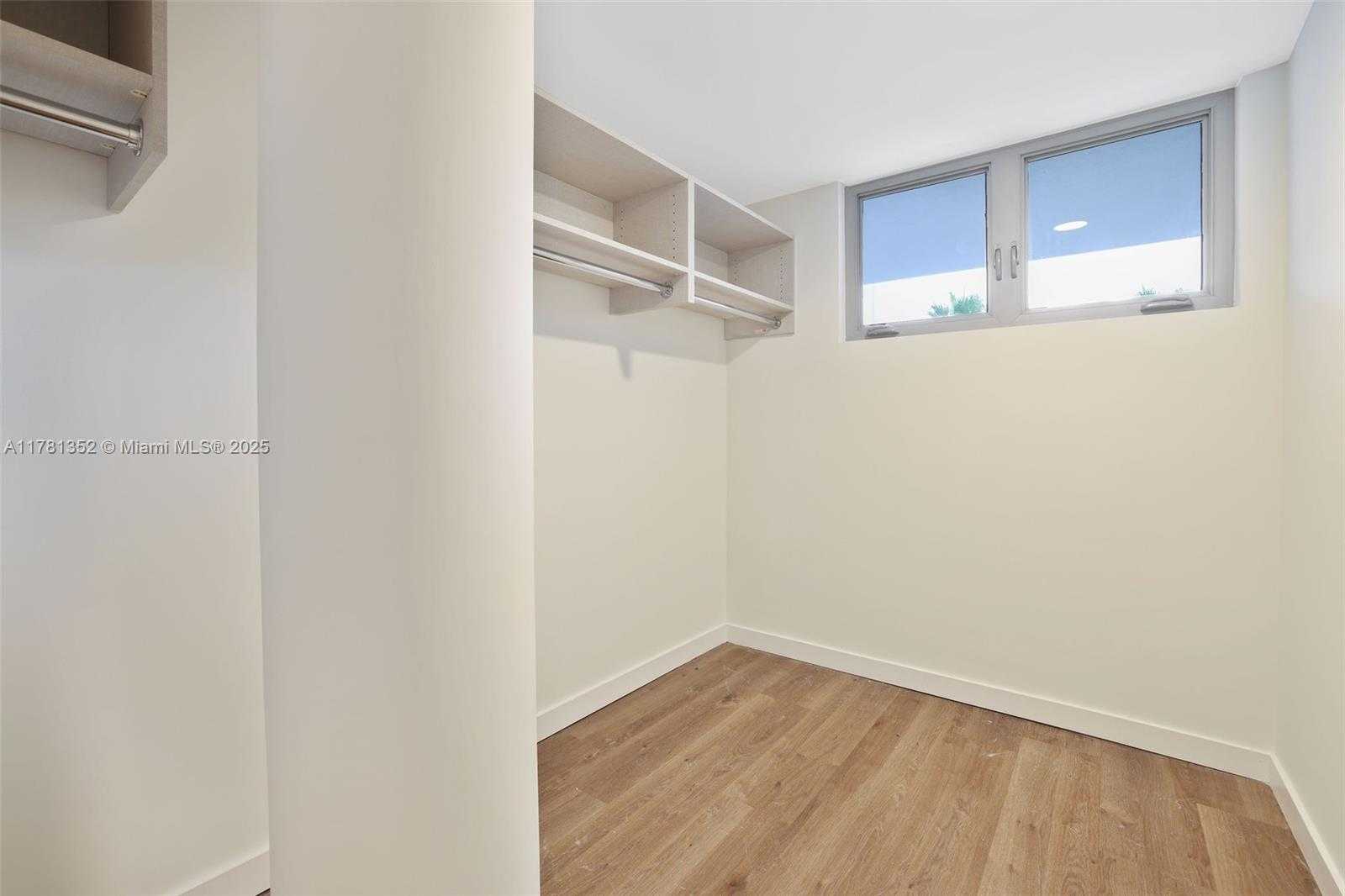 Small Image of 1500 BAY RD #N-0229, Miami Beach Number 26